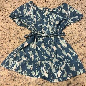 Calvin Klein top- size M